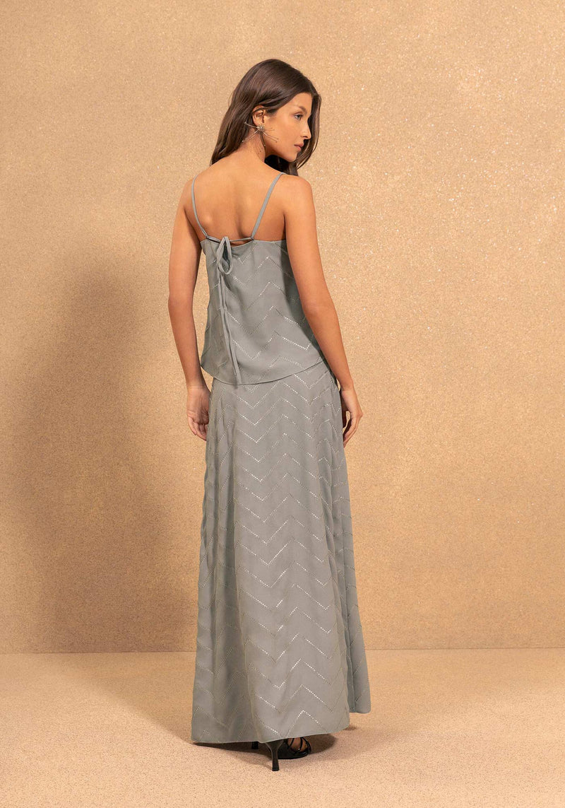 Blusa curta bordada com alças finas e decote Em V